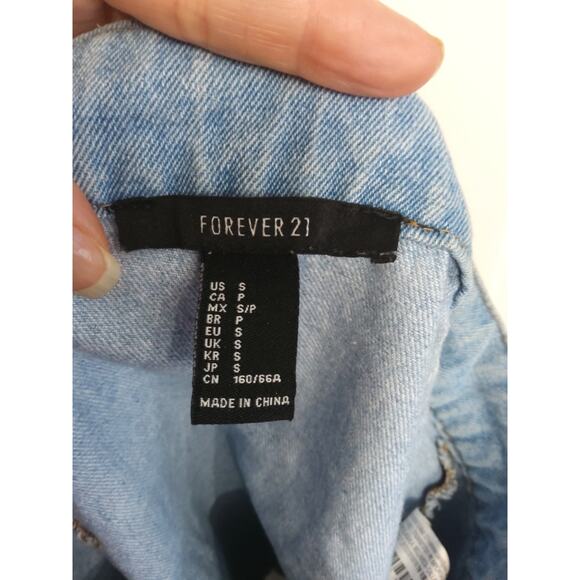 $Forever 21 denim Micro mini skirt Size 4 Chambray Button up vintage light wash - Picture 6 of 6